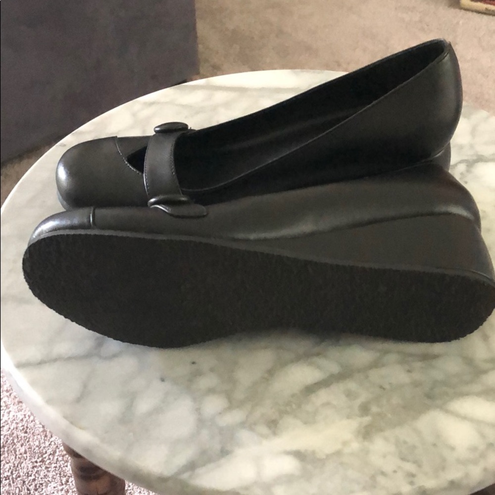 Curfew Wedges - Picture 3 of 3